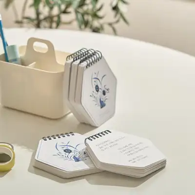 Baekja Cheonghua Chohwa-mun Pyeonbyeong Notebook - National Jeonju Museum Specialty Product