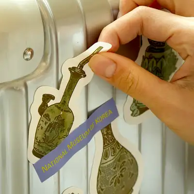 ステッカー（水辺風景文様青磁枡壺）国立中央博物館特化商品