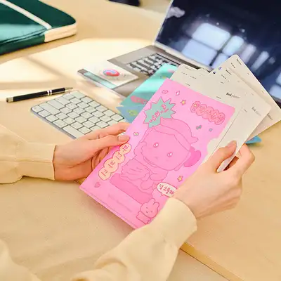 Maidservant in Meditation L-Shaped Holder - Yongsan 20th Anniversary Limited Edition (MUDS x Choi Go-shim)