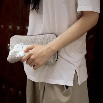 Elephant Eco-Friendly Knit Pouch <Amazing Thailand: Thai Art Masterpiece Exhibition>