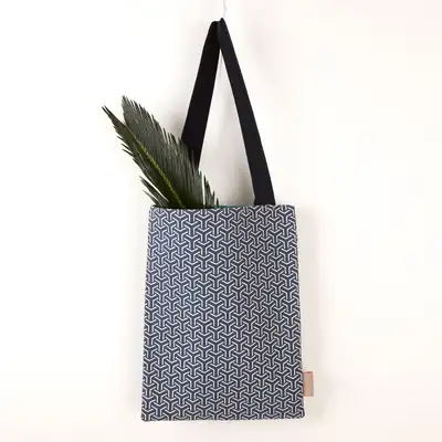 Y-Shape Traditional Pattern Bag <2023 Muse Contest Selected Work>