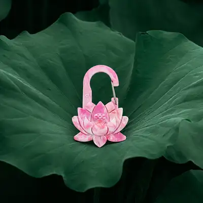 Lotus Carabiner <Amazing Thailand: Thai Art Masterpieces Exhibition>