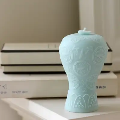 Celadon Inlay Cloud Crane Pattern Maebyeong Scented Candle <2023 Moodz Competition Selected Work>