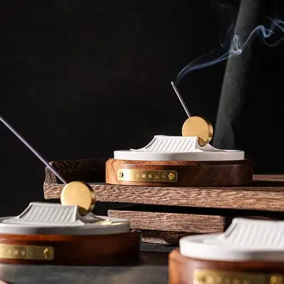 Mùze Moon Incense Holder (Solo Purchase) <2024 Mùze Open Call Selected Work>
