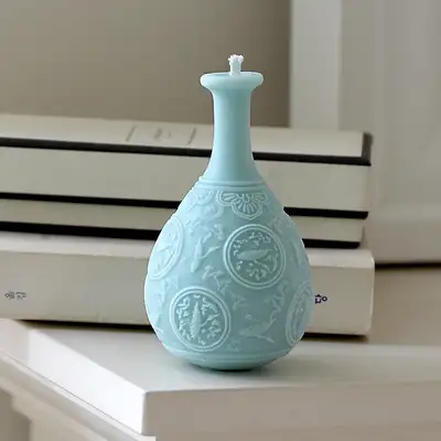 Celadon Inlaid Clouds and Cranes Ewer Scented Candle <2023 Muses Competition Selected Work>
