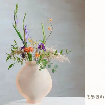 Moon Jar Fabric Vase <2023 Mouves Competition Selected Work>