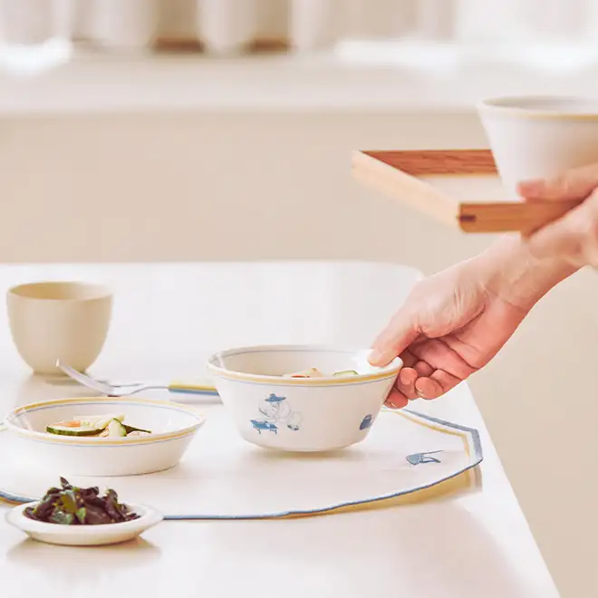 私たちの食卓展示 ご飯茶碗とスープ碗セット<私たちの食卓>展示 — 2