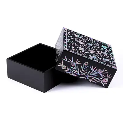 Mother-of-Pearl Lacquered Box Miniature Multi-Purpose Storage (Single Purchase) <2025 Muses Competition Selected Work>
