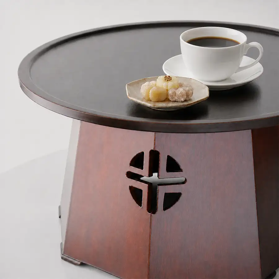麻布製 高さのある円形小盤 茶卓 45センチ — 3