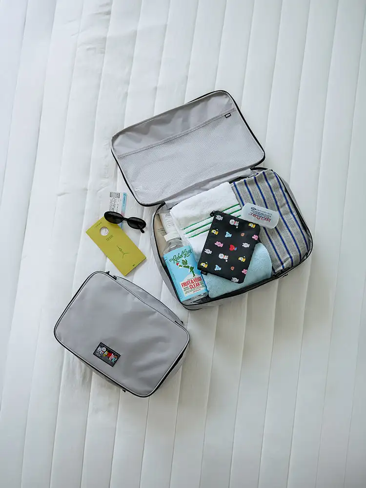 BT21 TRAVEL Expandable Pouch — 1