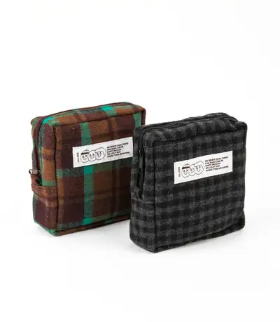 Cozy square pouch