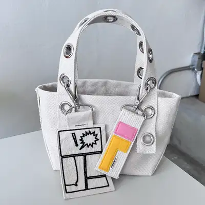 Conti Keyring - Surprised Heart