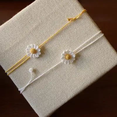Daisy Flower Bracelet