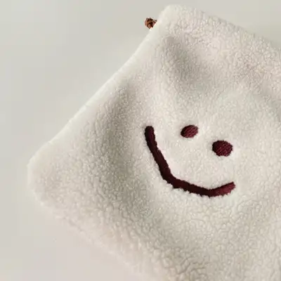 Marsh Fluffy String Pouch