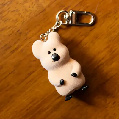 QUOKKA FLOCKING KEYCHAIN