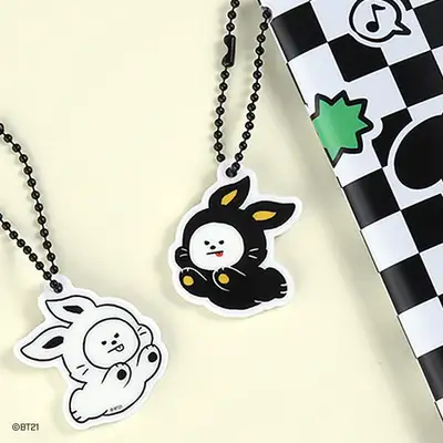 BT21 アクリル シンプル キーリング [BLACK RABBIT]- チミ(CHIMMY)