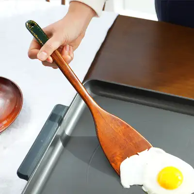 Geumsu Gangsan Lacquered Wooden Spatula 32