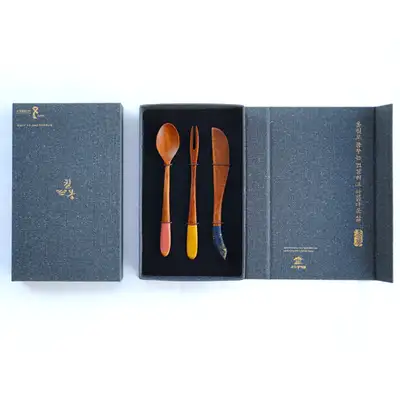 Magnetic Box (Tee-Wear Set 3P / 4P)