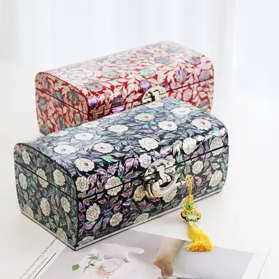 母貝漆器 韓國傳統禮品 牡丹花紋母貝珠寶盒 24公分(張太福作品)