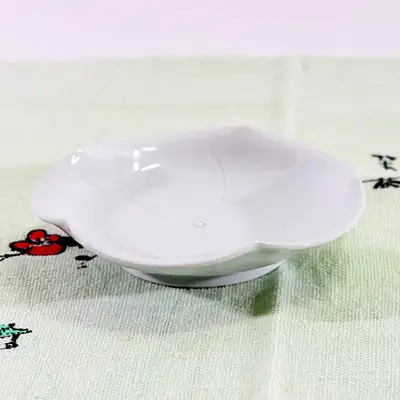 White Porcelain Dasik Plate - Lotus Leaf (Small/Medium)