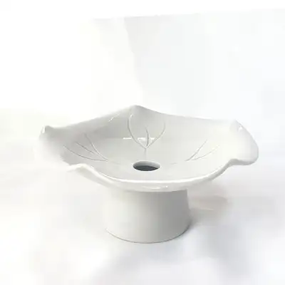 White Porcelain Lotus Leaf Flower Holder (Large) No. 1 - Fresh Lotus Tea Arrangement Stand