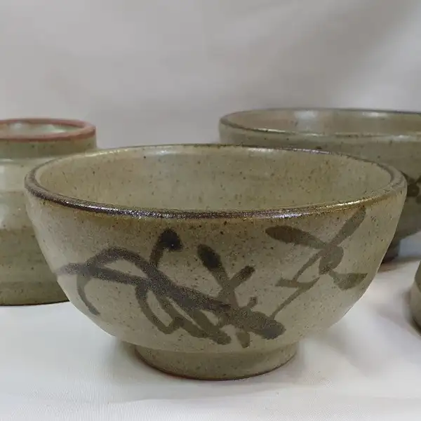 铁画兰花纹中号茶碗 1个