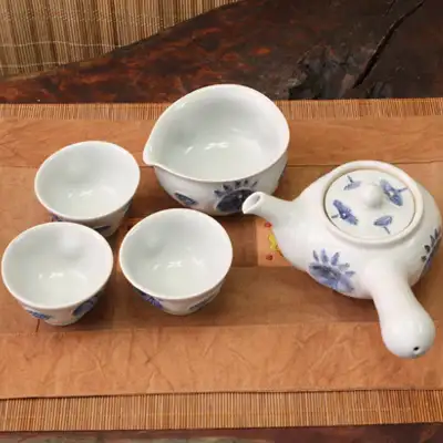 [Handoyo] Blue and White Porcelain Lotus Embossed 3-Person Tea Set - Masterwork by Seo Gwang-soo, National Intangible Cultural Property Holder No. 14 of South Korea