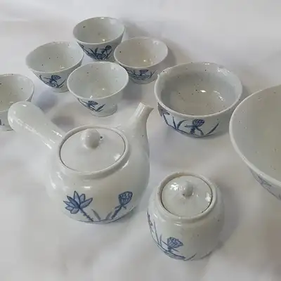 [Handoyo] Lotus Pattern 5-Person Tea Set - Masterpiece by Korean Master Artisan No. 14 Seo Gwang-su