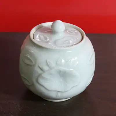 Handoyoe Seo Gwang-su Master Craftsman Traditional White Porcelain Tea Caddy No. 4 – Limited Edition