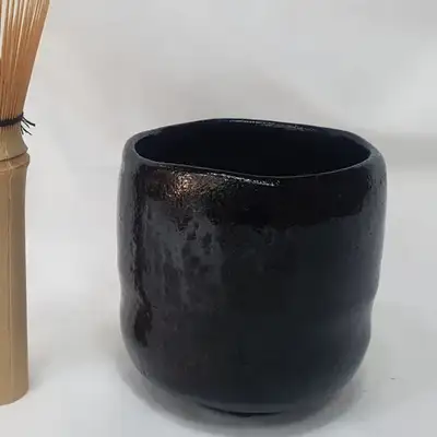 日本黑乐烧抹茶碗 – 高级茶道用茶碗