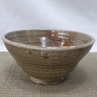 抹茶茶碗 [方谷徐东奎陶艺名匠 作] 柴窑绿釉茶碗 1号 – 榆木灰釉的深邃温润