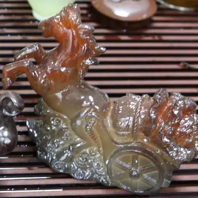 变色汽车马车充装饰品道友汽车朋友