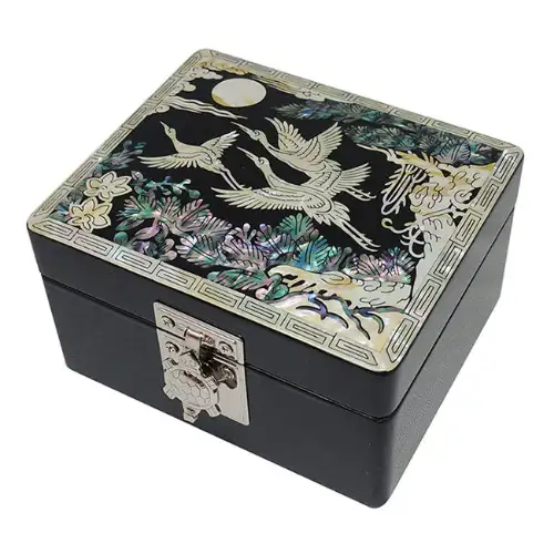 漆器静居龟珠宝盒 松鹤 黑色
