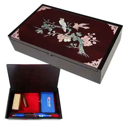 Mother-of-Pearl Inlay Lacquerware Memo Box - Plum Blossom