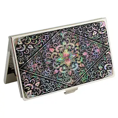 Lacquerware with Mother-of-Pearl Business Card Case - Scrolling Vine Pattern