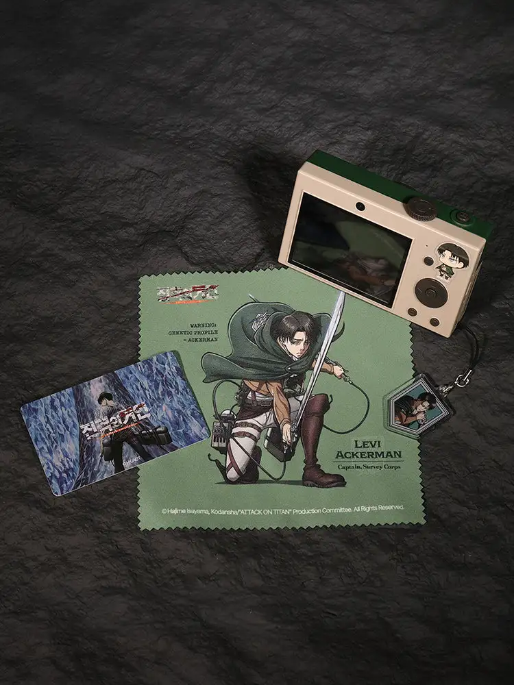 Snap Square Attack on Titan Mini Camera Levi — 4