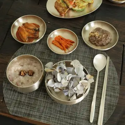 Myungseong Yugi Practical Single-Serving Bansang Tableware Set - Yugi Bowls and Dishware