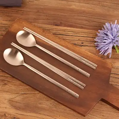 Myeongseong Yugi Bangja Premium Forget-me-not Carving Yugi Spoon and Chopstick Set for 2 - Brass Utensils