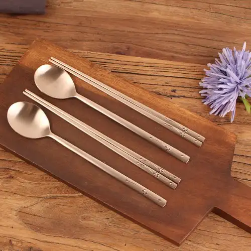 Myeongseong Yugi Bangja Premium Forget-me-not Carving Yugi Spoon and Chopstick Set for 2 - Brass Utensils