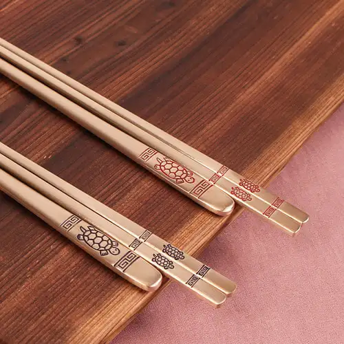 Myeongseong Bangja Blue and Red Turtle Spoon Set for 2 — 4