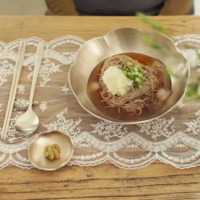 Myeongseong Yugi Flower Noodle Salad Bowl