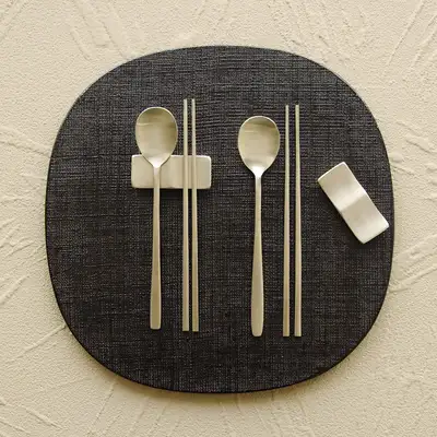 Banjja Yugi Couple Spoon and Chopstick Set with Wave Spoon Rest for 2