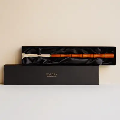 Bangja Yugi Lacquered Woody Back Scratcher