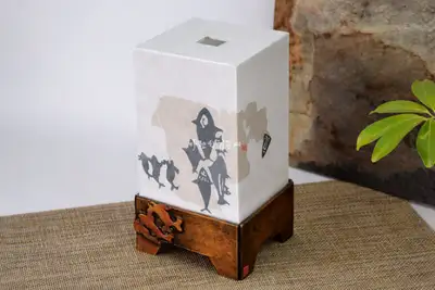Bangucheon Rock Carvings Hanji Lamp