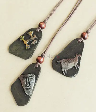 Rock Art Pattern Necklace