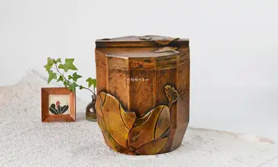 Lotus Pattern Grain Storage Jar 5kg