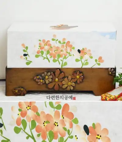 Wildflower Hanji Lantern (Horizontal, Orange Flower)