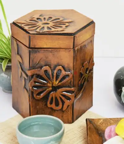 Gosaeq Wildflower Tea Caddy Medium