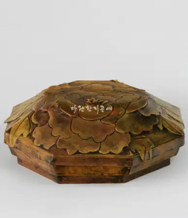 Five-Color Peony Embroidered Sewing Basket