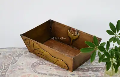 Lotus Pattern Basket